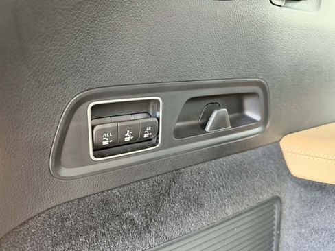 Used 2024 Mercedes-Benz GLS 580 GLS 580 image 41