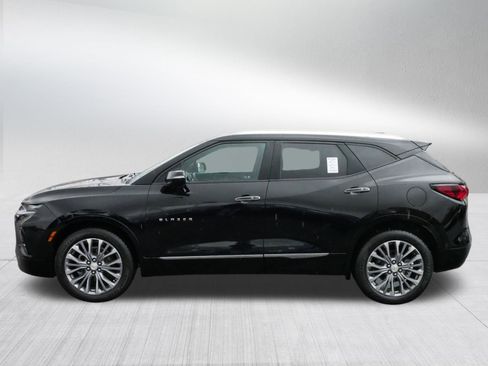 Used 2019 Chevrolet Blazer Premier w/ Driver Confidence II Package image 4