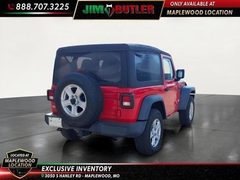 Used 2018 Jeep Wrangler Sport AWD/4WD image 4