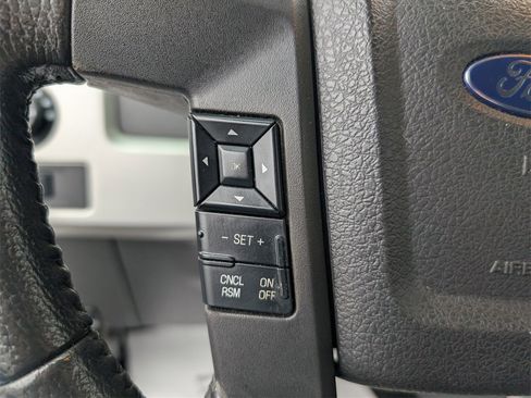 Used 2013 Ford F150 Lariat w/ Mid Equipment Group image 23