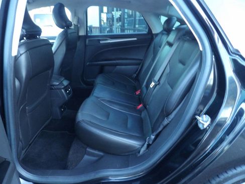 Used 2015 Ford Fusion Titanium FWD image 11