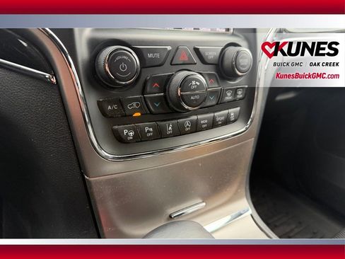 Used 2018 Jeep Grand Cherokee Trailhawk w/ Trailhawk Luxury Group AWD/4WD image 17