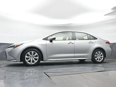 Used 2026 Toyota Corolla LE AWD/4WD image 27