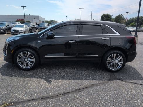 Used 2023 Cadillac XT5 Premium Luxury w/ Technology Package AWD/4WD image 2