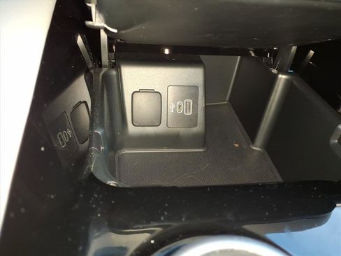 Used 2025 Ford Explorer Platinum w/ Ultimate Package image 20