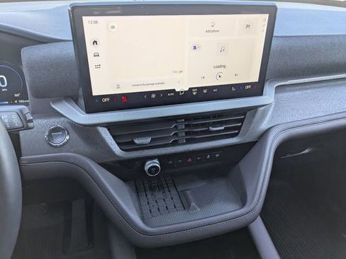 Used 2025 Ford Explorer Platinum w/ Ultimate Package image 11