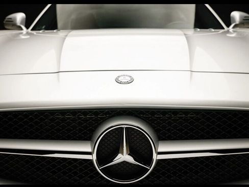 Used 2011 Mercedes-Benz SLS AMG Coupe image 11