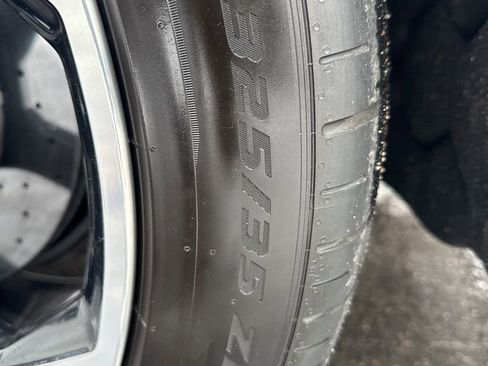 Used 2022 Lamborghini Urus image 38