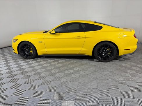 Used 2015 Ford Mustang GT Premium w/ Equipment Group 401A RWD image 4
