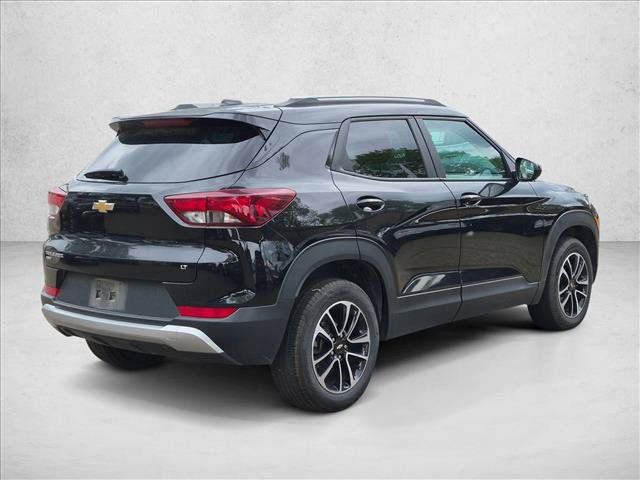 Used 2025 Chevrolet TrailBlazer LT AWD/4WD image 5