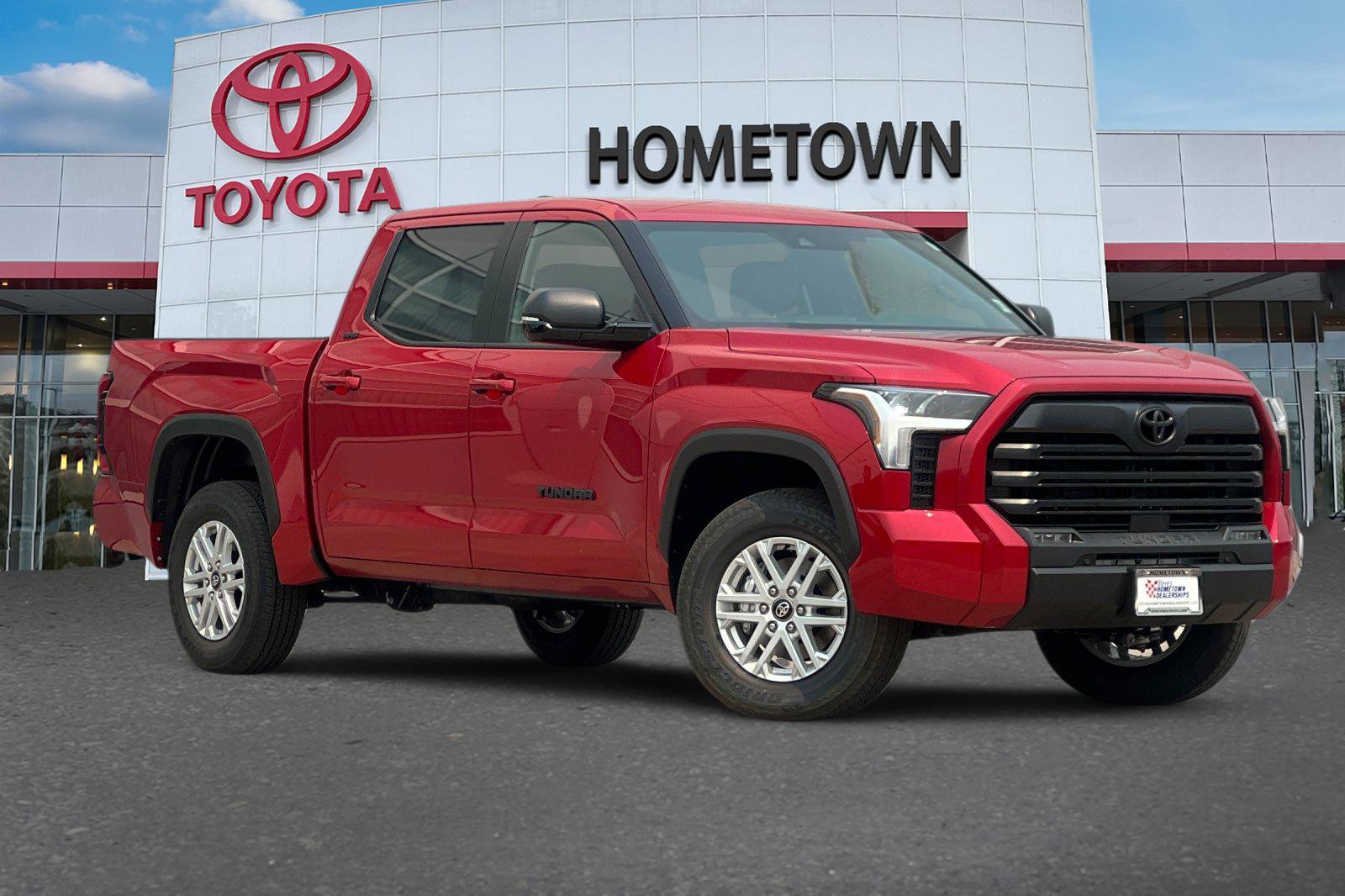 New 2026 Toyota Tundra SR5 w/ SR5 Premium Package AWD/4WD image 2