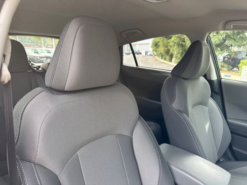 Used 2025 Subaru Crosstrek 2.0i Premium image 16