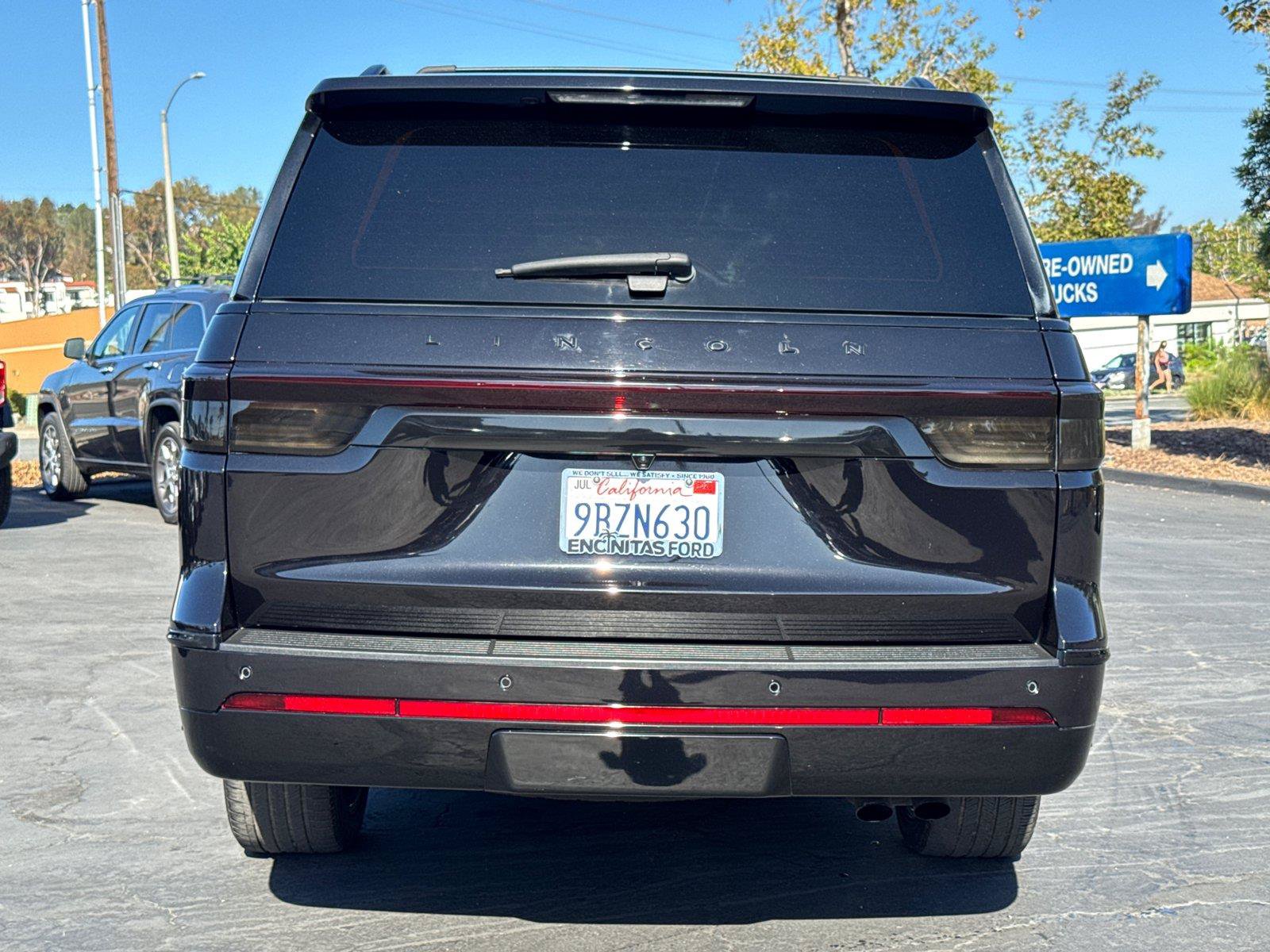 Used 2022 Lincoln Navigator L Reserve AWD/4WD image 13