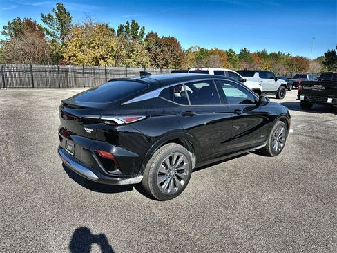 New 2026 Buick Envista Avenir image 11