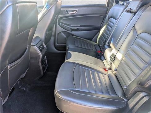 Used 2016 Ford Edge SEL w/ Equipment Group 201A image 16