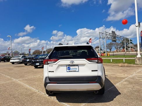 Used 2024 Toyota RAV4 Adventure AWD/4WD image 6