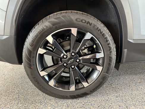 New 2026 Chevrolet Equinox RS FWD image 35