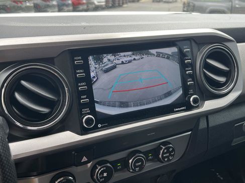 Used 2020 Toyota Tacoma SR5 w/ Technology Package AWD/4WD image 36