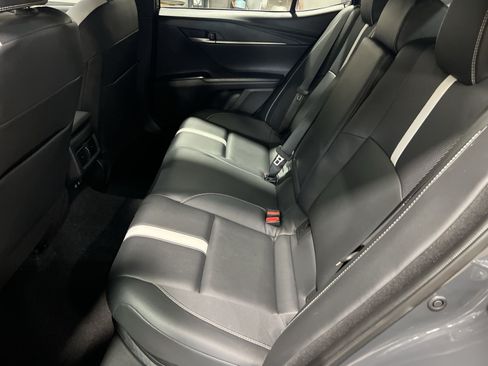 Used 2025 Toyota Camry SE FWD image 25