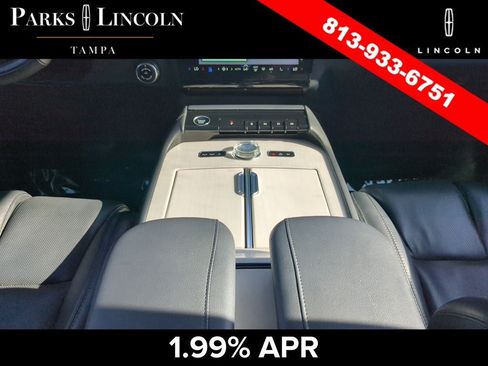 Used 2025 Lincoln Navigator Reserve AWD/4WD image 13