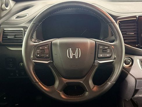 Certified 2025 Honda Ridgeline Sport image 14