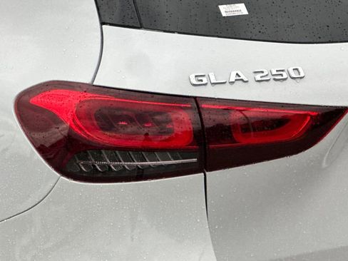 Certified 2022 Mercedes-Benz GLA 250 image 16