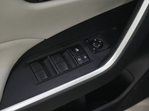 Used 2019 Toyota RAV4 XLE image 20