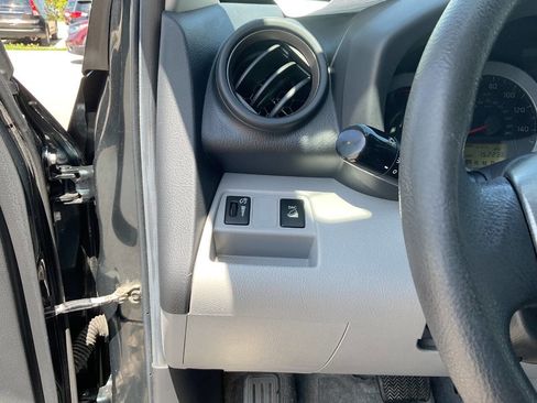 Used 2010 Toyota RAV4 4WD V6 image 16