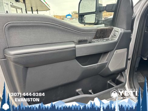 Used 2023 Ford F350 Lariat w/ Chrome Package image 22