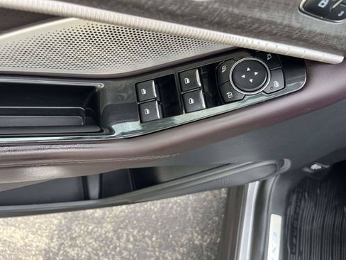 Used 2025 Ford Explorer Platinum w/ Ultimate Package RWD image 18