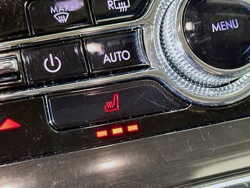 Used 2022 Lincoln Nautilus AWD w/ Premium Package image 25