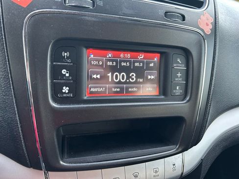Used 2015 Dodge Journey SXT w/ Flexible Seating Group FWD image 24