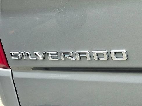 Used 2025 Chevrolet Silverado 1500 LT AWD/4WD image 29