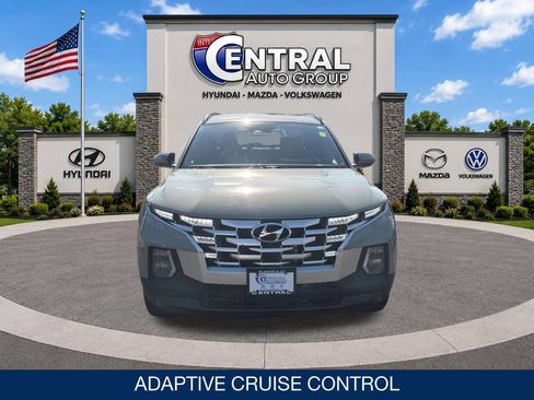Used 2023 Hyundai Santa Cruz SEL Premium AWD/4WD image 2