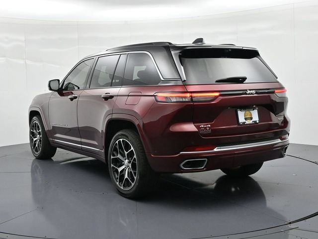 Used 2025 Jeep Grand Cherokee Summit AWD/4WD image 8