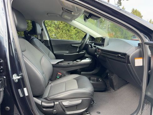 Used 2024 Kia EV6 Light image 16