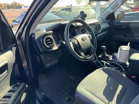 Used 2022 Toyota Tacoma SR image 6