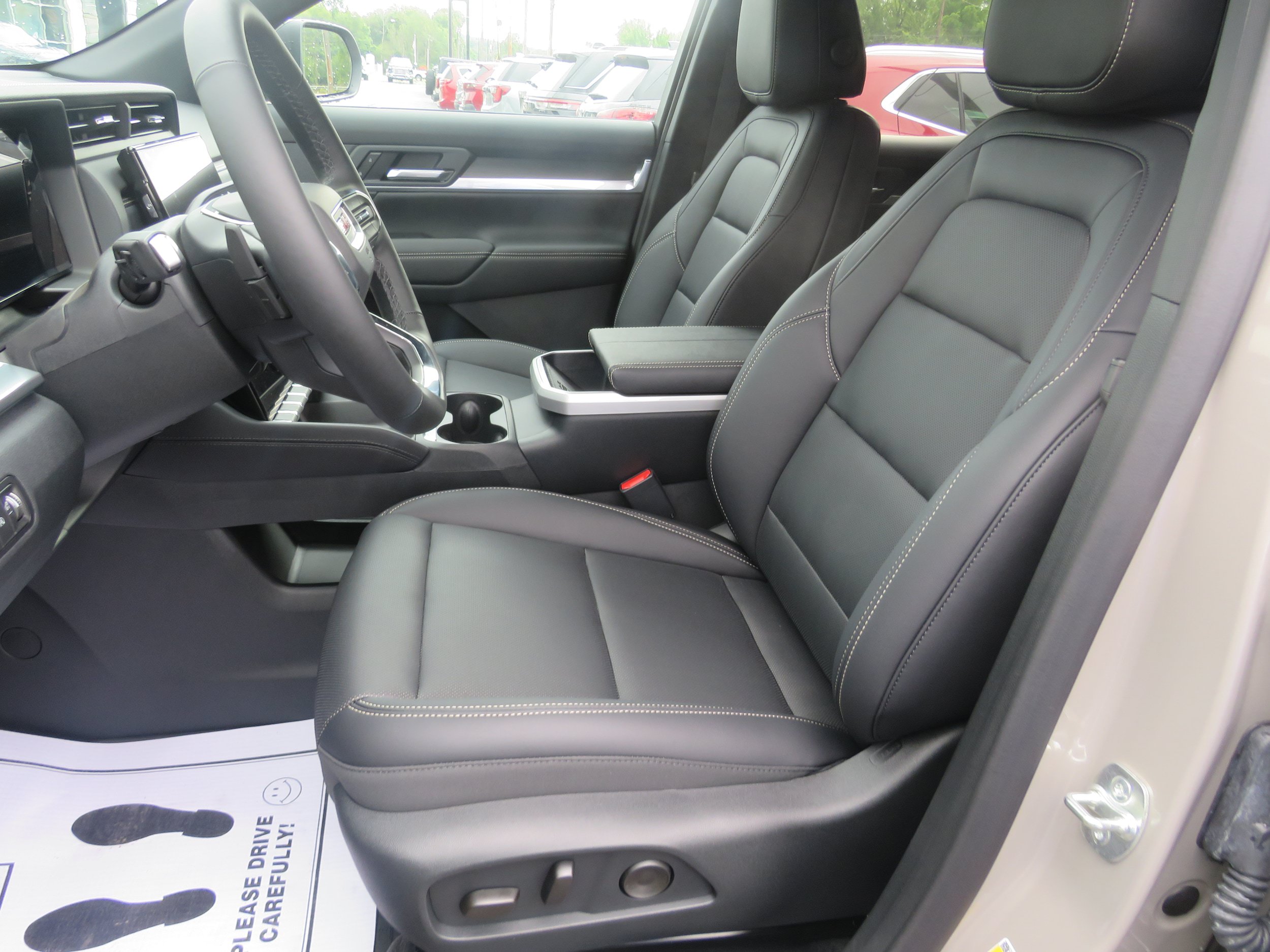 New 2027 GMC Terrain Elevation w/ Elevation Premium Package AWD/4WD image 10