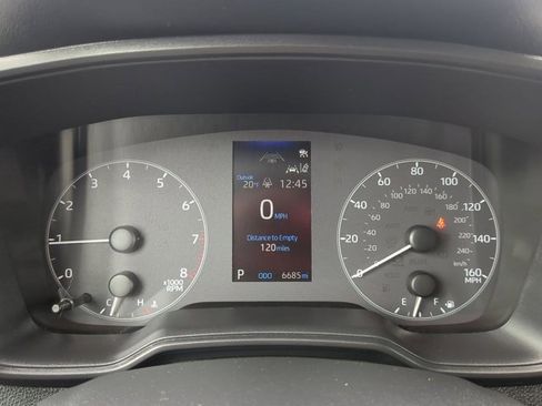 Certified 2025 Toyota Corolla LE image 10