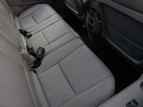 Used 2012 Honda Pilot EX-L image 12