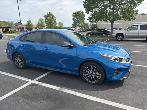 Used 2023 Kia Forte GT-Line w/ GT-Line Premium Package image 3