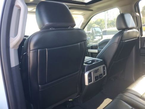 Used 2021 Ford F250 Lariat w/ Lariat Ultimate Package image 11