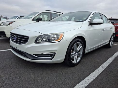 Used 2014 Volvo S60 T5 image 3