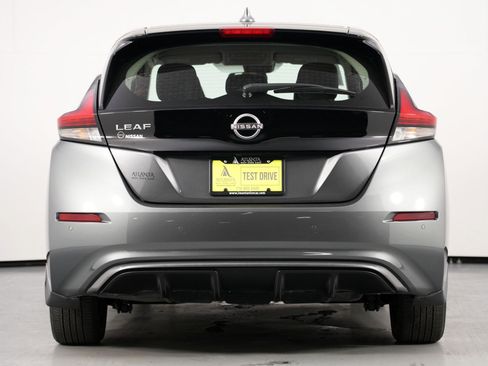 Used 2025 Nissan Leaf S image 10