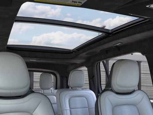 New 2026 Lincoln Aviator Black Label w/ Jet Appearance Package AWD/4WD image 22