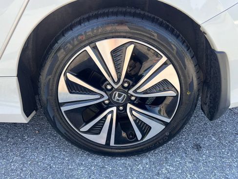 Used 2018 Honda Civic EX-L image 22