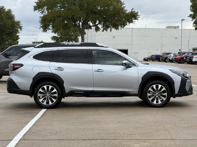 Used 2024 Subaru Outback Touring AWD/4WD image 3