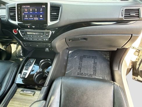 Used 2017 Honda Pilot Elite image 20