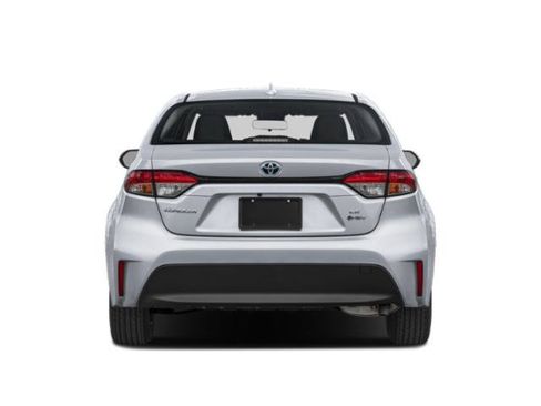 Used 2026 Toyota Corolla LE FWD image 5