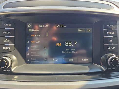 Used 2020 Kia Sorento L image 13